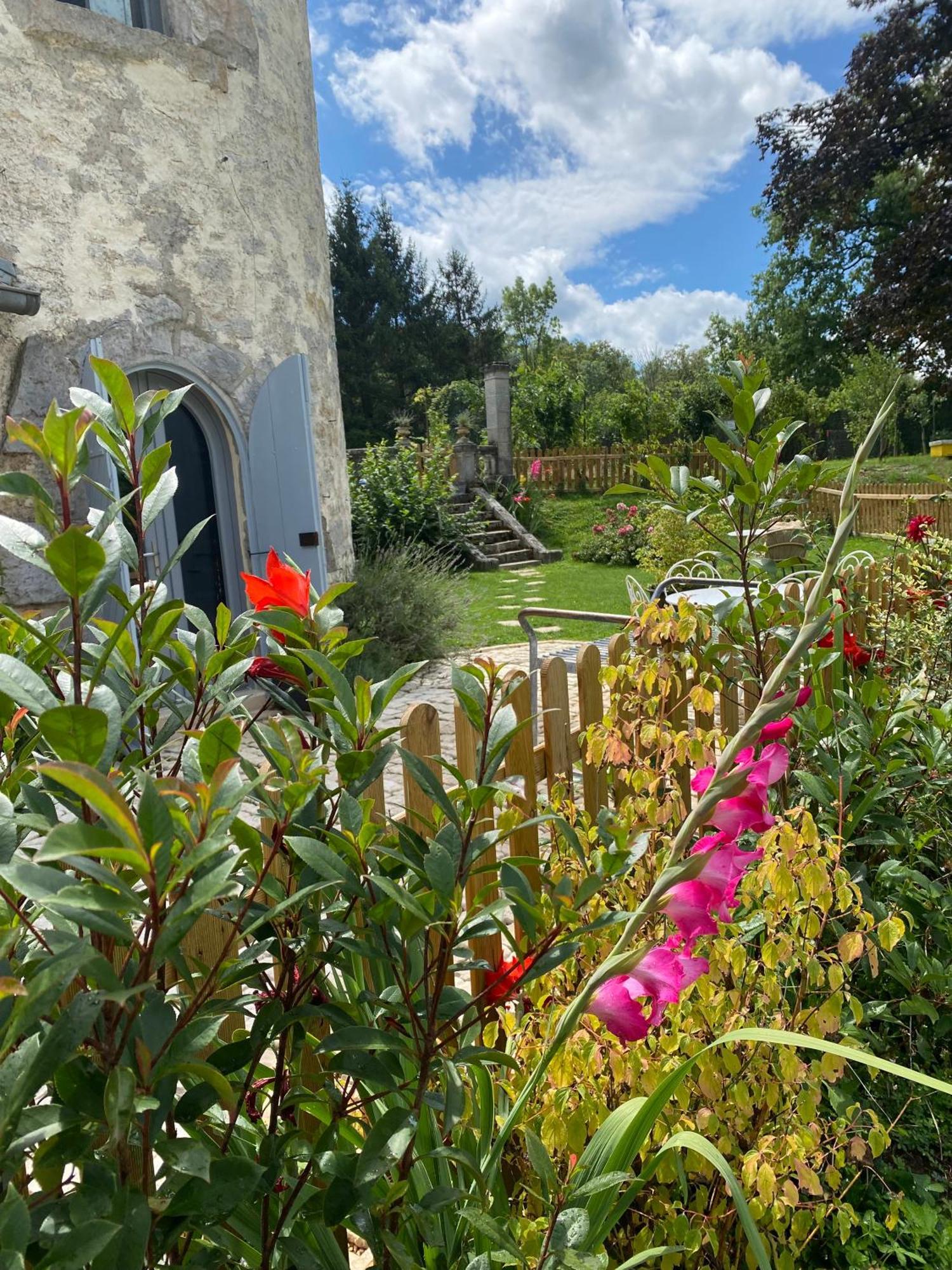 Le Colombier De Malpas Bed and Breakfast Quingey Exteriör bild